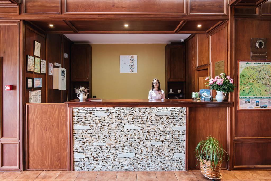La Conac In Bucovina Hotel Gura Humorului Eksteriør billede