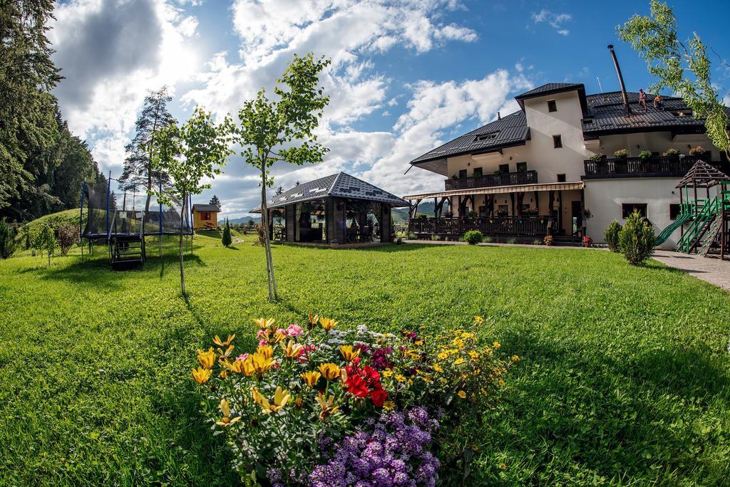 La Conac In Bucovina Hotel Gura Humorului Eksteriør billede